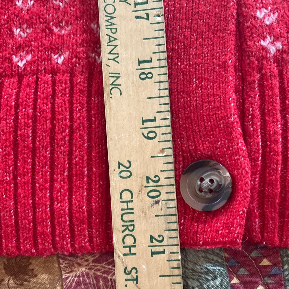 Old Navy festive holiday red & white fair isle women’s M cardigan reindeer snow - Picture 9 of 10